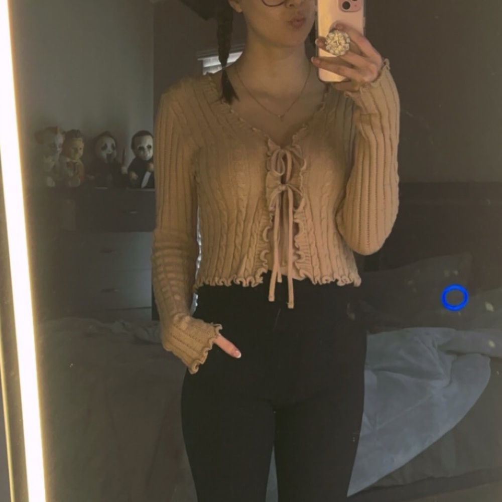 Women's Beige Cable Knit Sweater - Picture 2 of 2